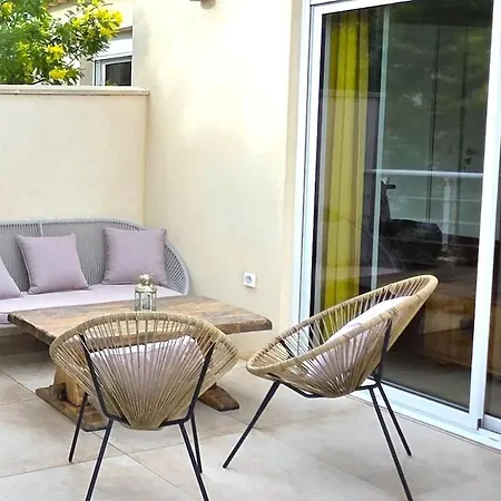 Apartment Saint-raphael, Calme, Parking Prive